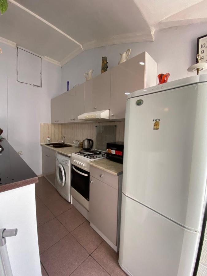 Apartment On Luka Asatiani 2 Batumi Exterior photo